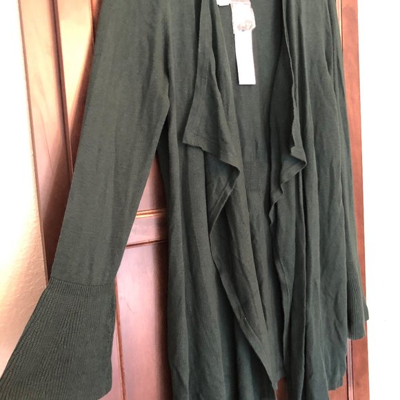 Bell Sleeve Cardigan - Picture 3 of 6